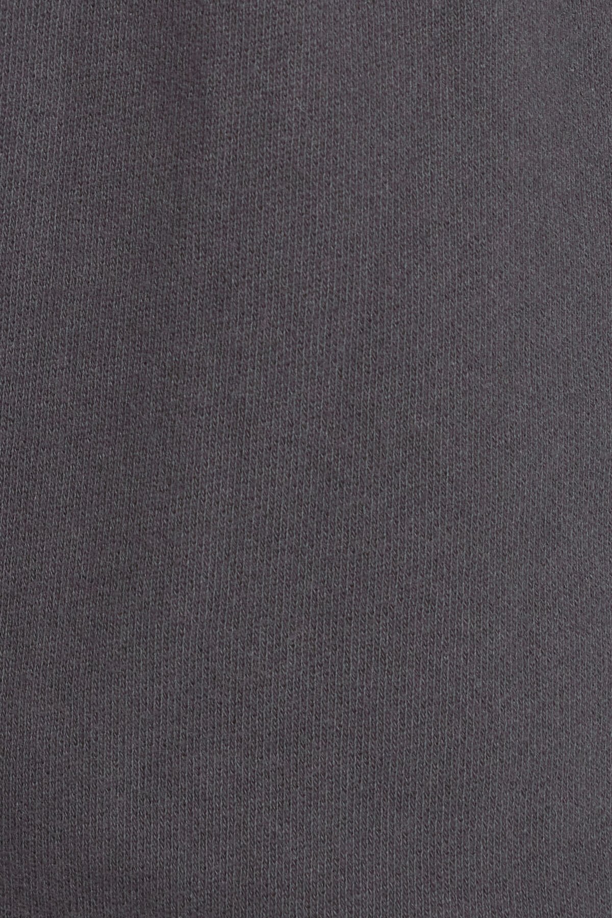 100084371_5GK_alt3_1920x2880-2