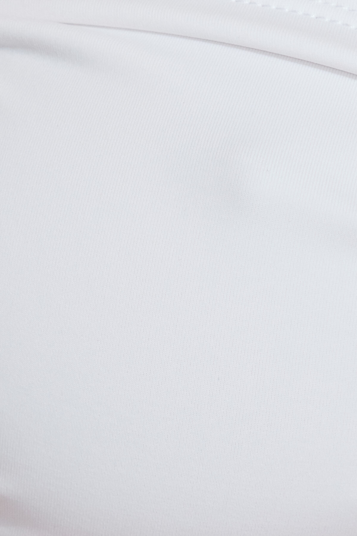 100088120_04N_alt5_1920x2880-1