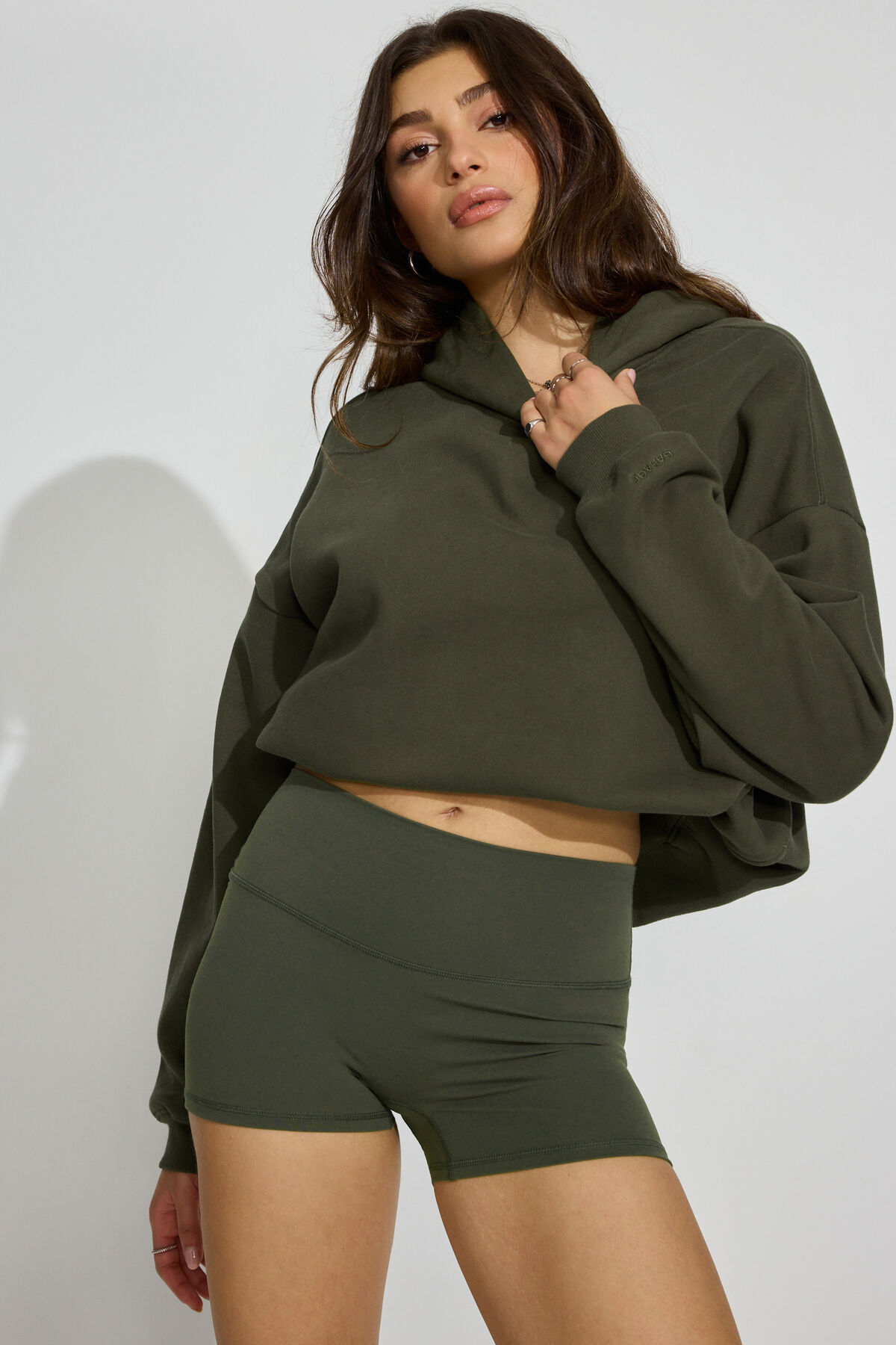 100090133_8AI_alt2_1920x2880-4