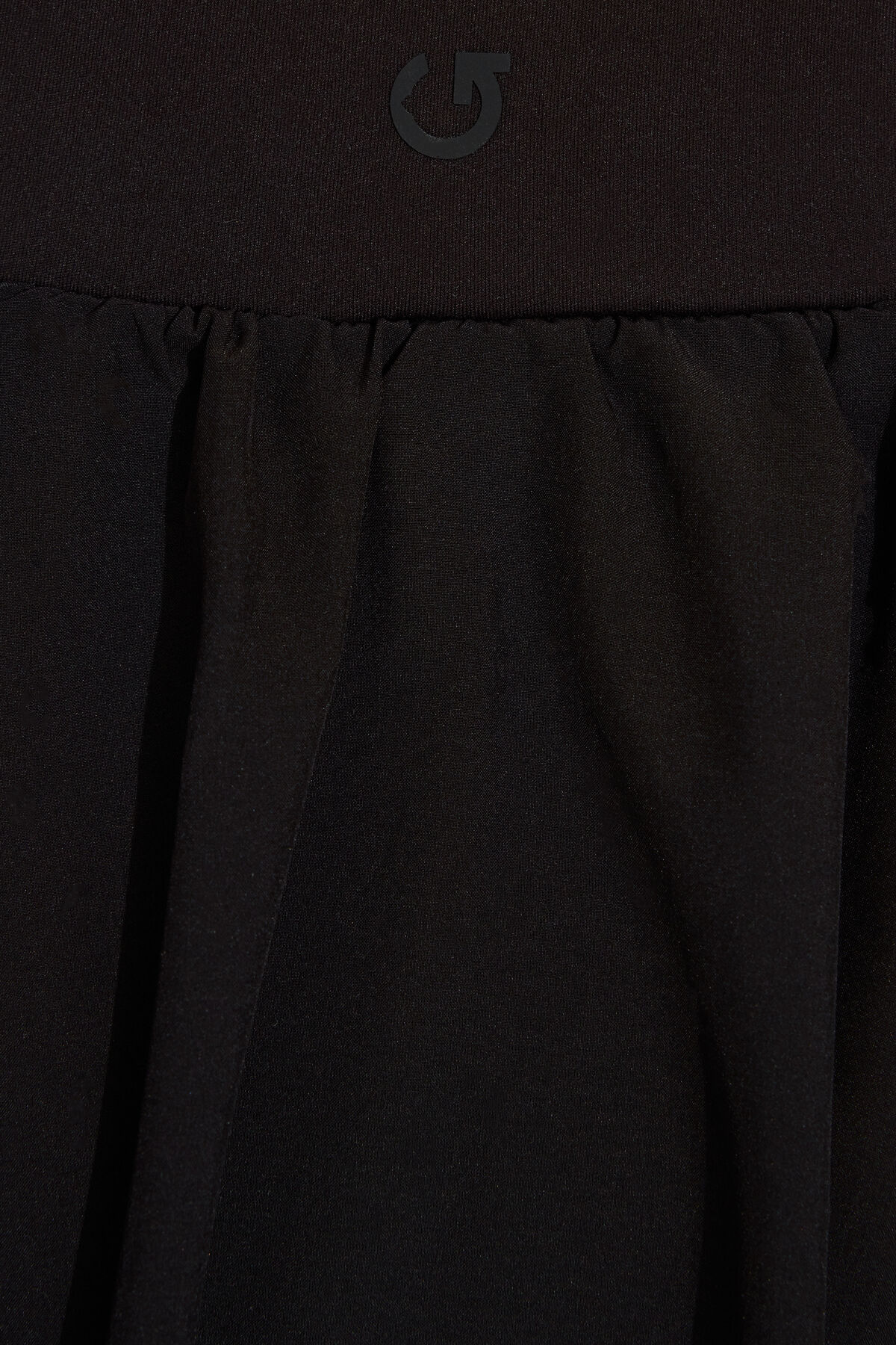 100091823_06V_alt5_1920x2880-2