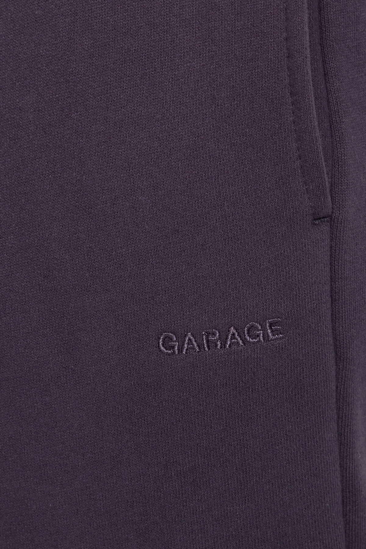 100091918_8AH_alt3_1920x2880-3