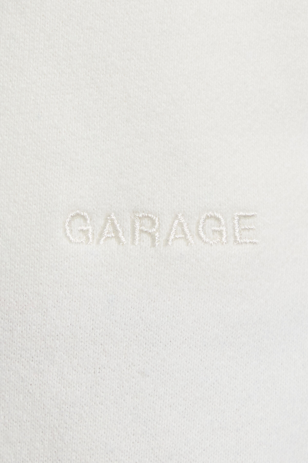 100091919_03G_alt3_1920x2880-3