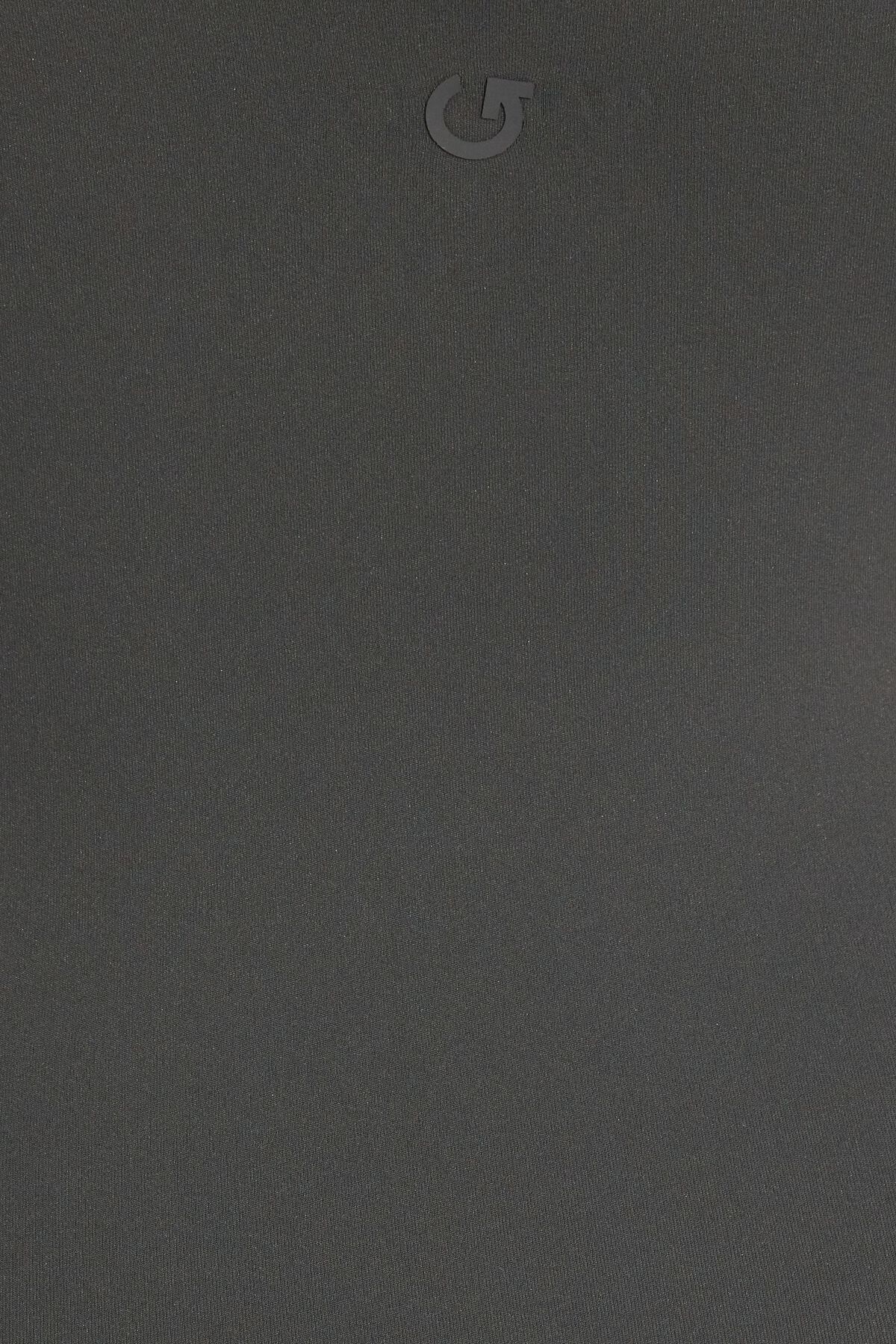 100092552_5GK_alt4_1920x2880-1