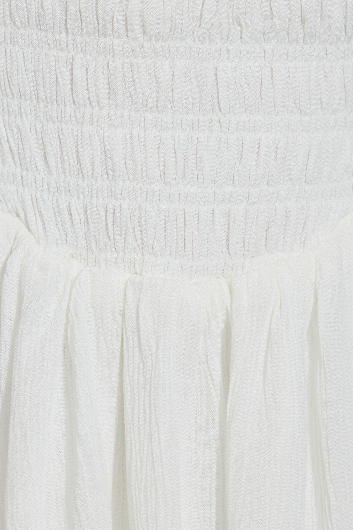 100093823_03G_alt5_1920x2880