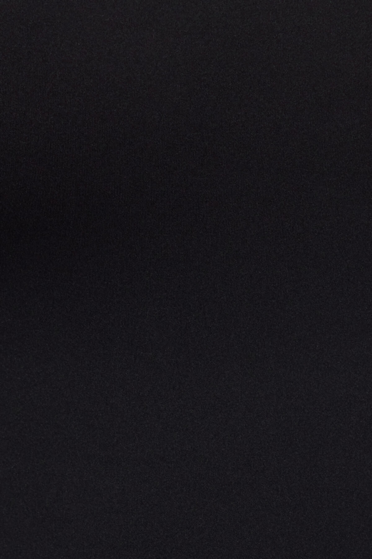 100095347_06V_alt3_1920x2880