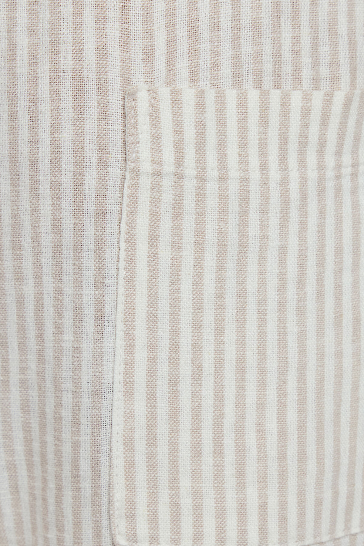 100095369_80L_alt4_1920x2880-1