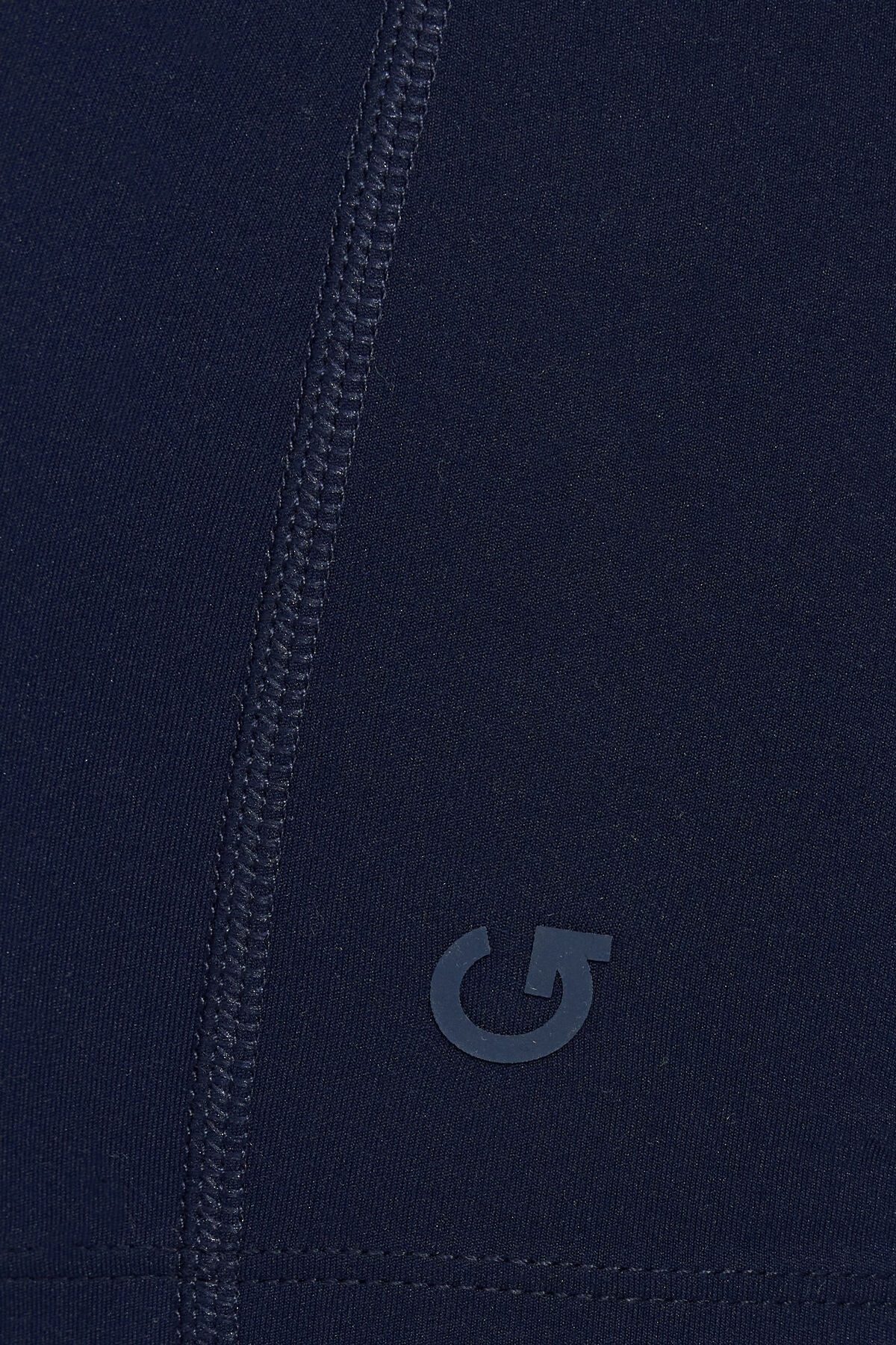 100095714_06G_alt4_1920x2880