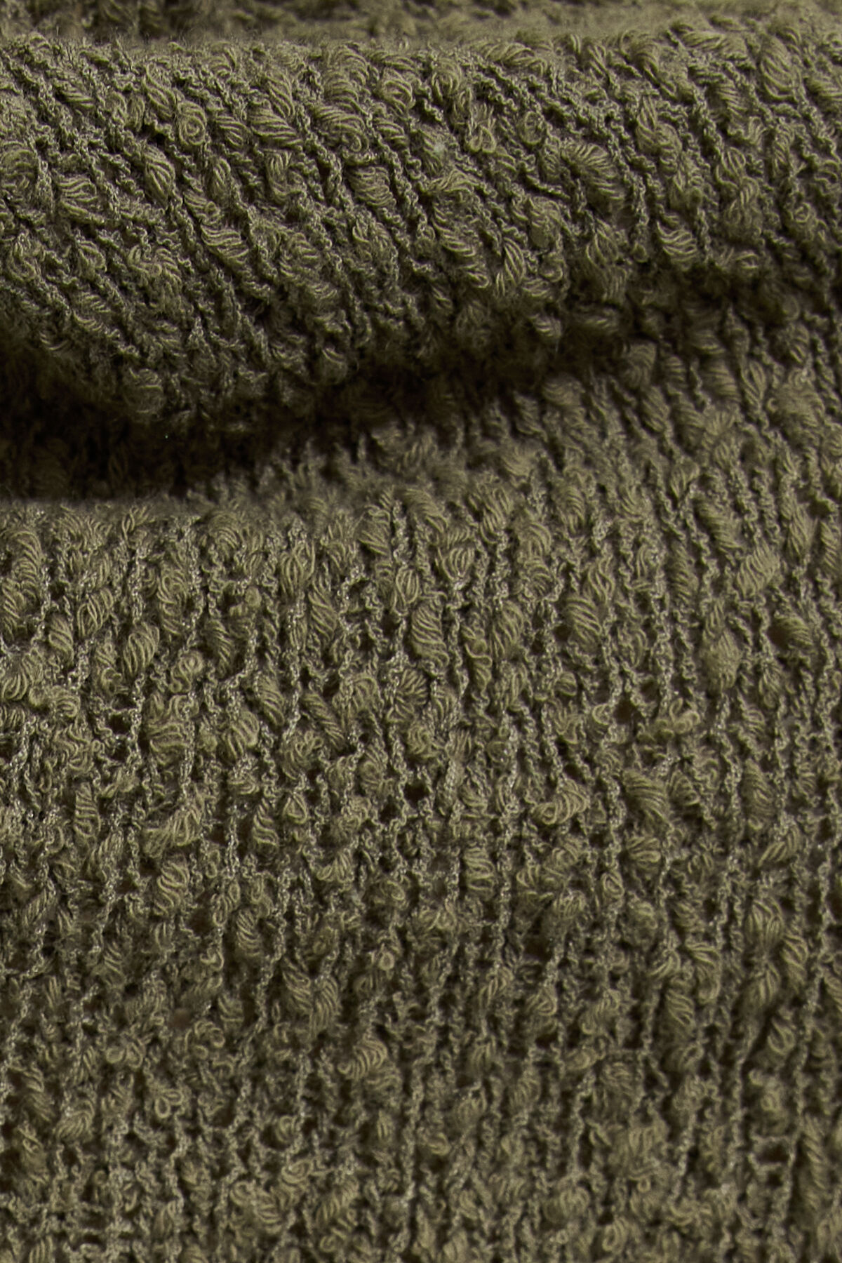 100095766_0AX_alt3_1920x2880