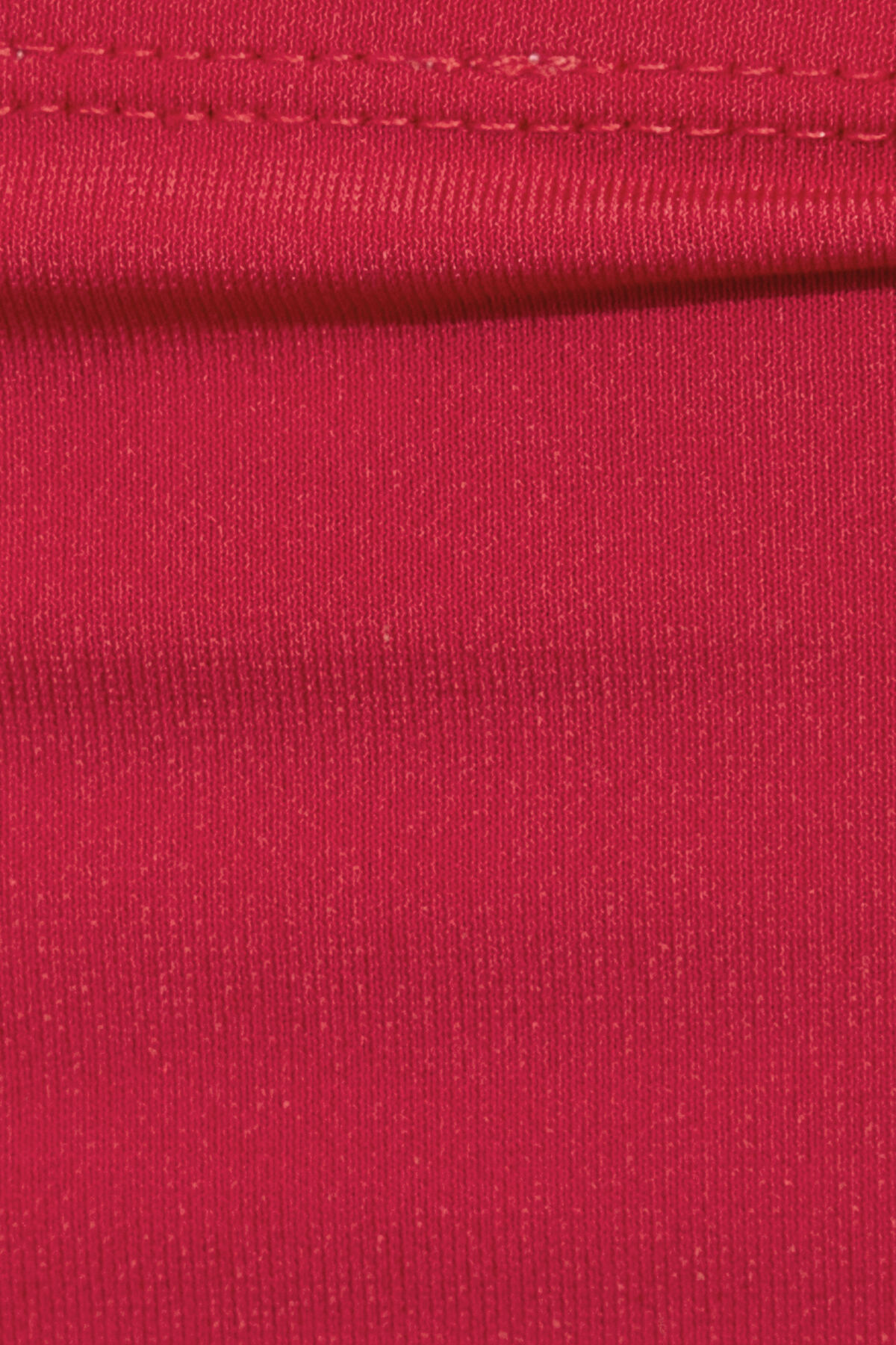 100095855_7GF_alt3_1920x2880