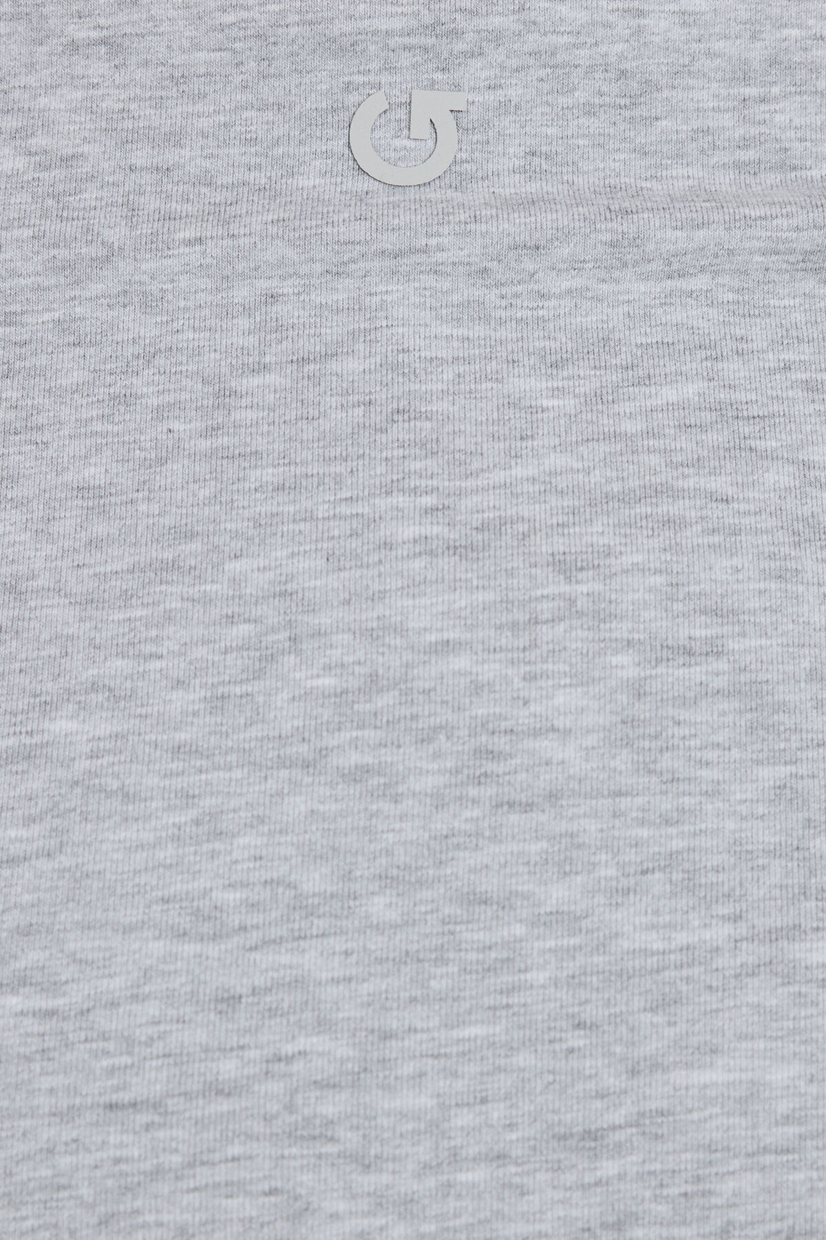 100096031_6YY_alt6_1920x2880-1