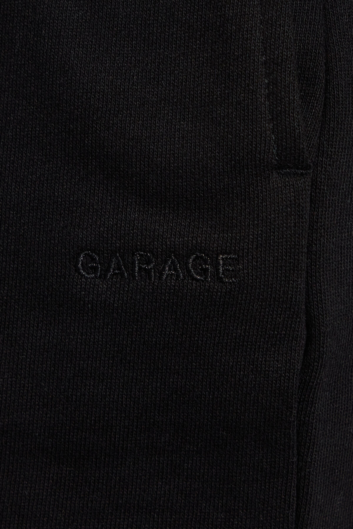 100096127_06V_alt3_1920x2880-6