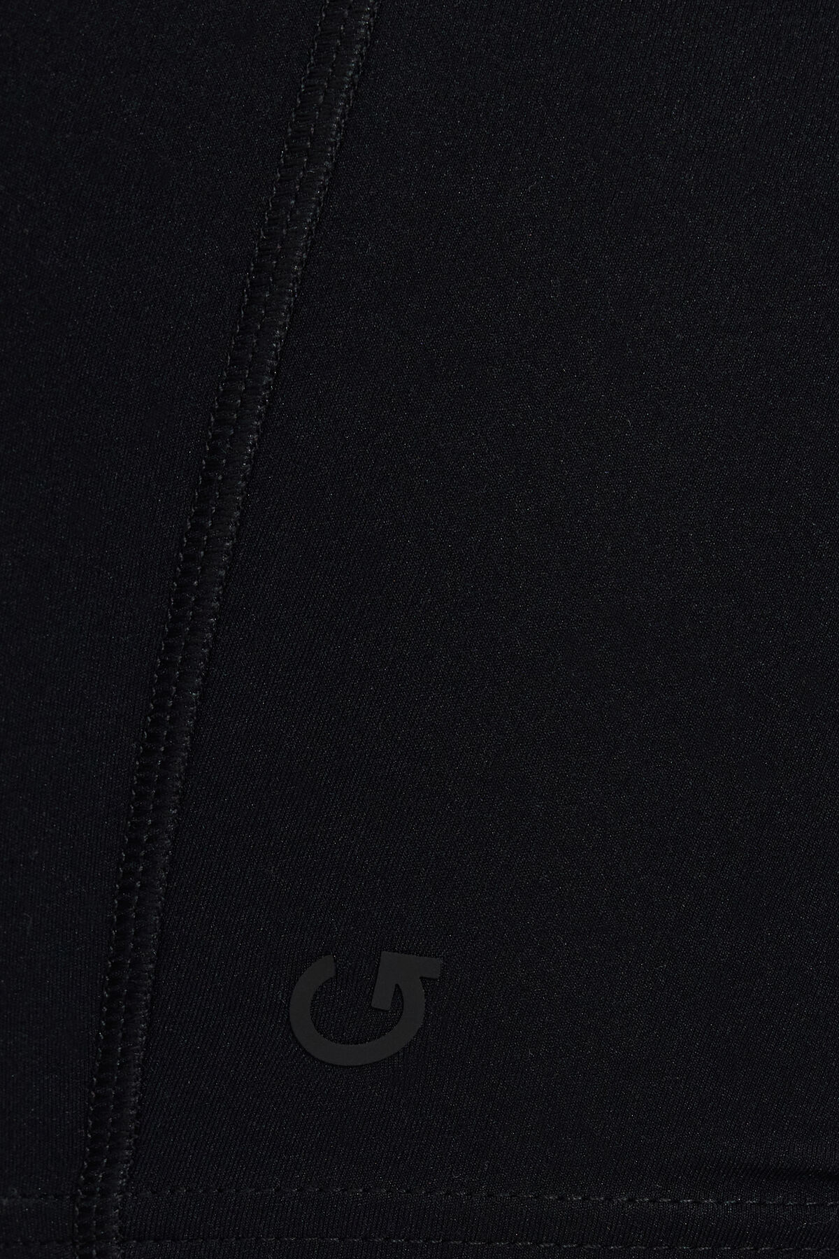 100096598_06V_alt5_1920x2880