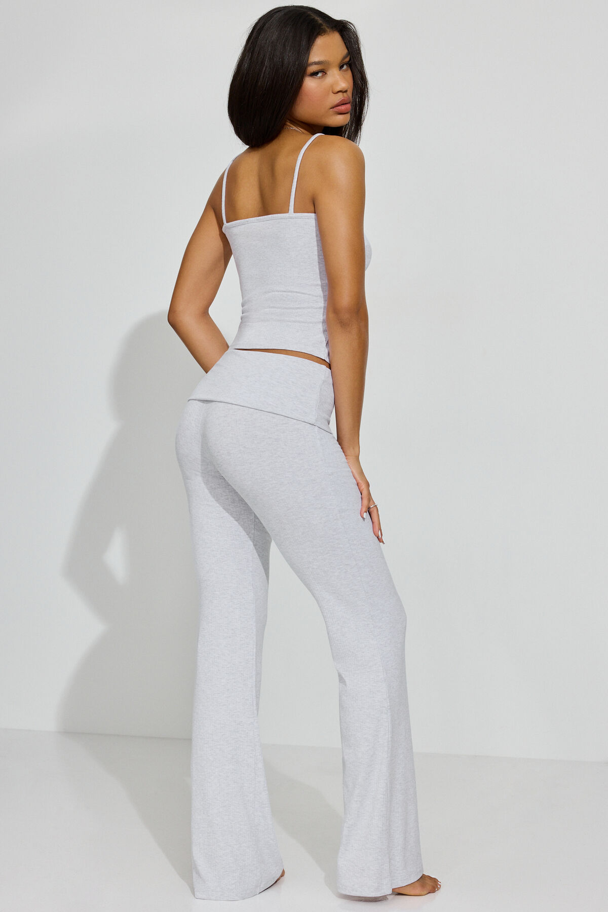 100096633_18X_alt3_1920x2880