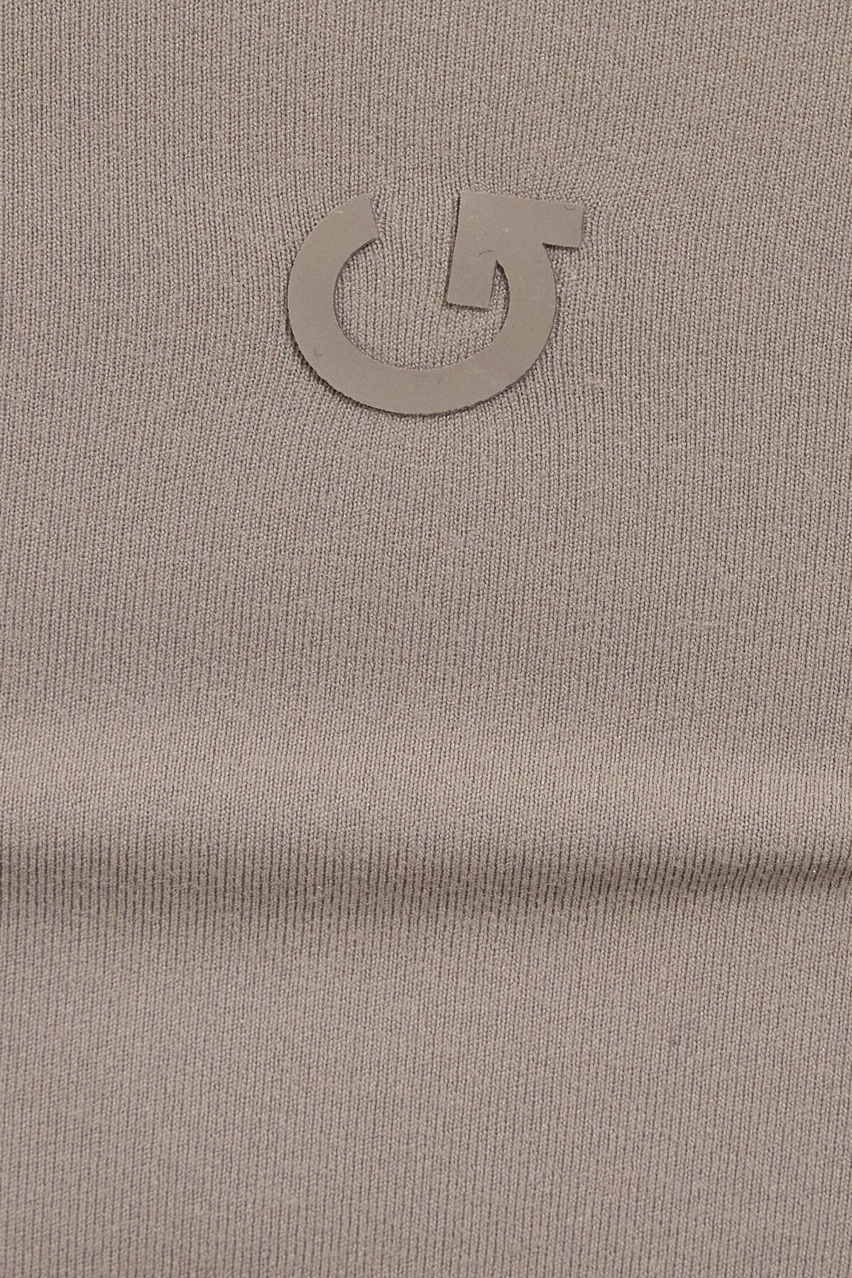 100096642_7YD_alt5_1920x2880