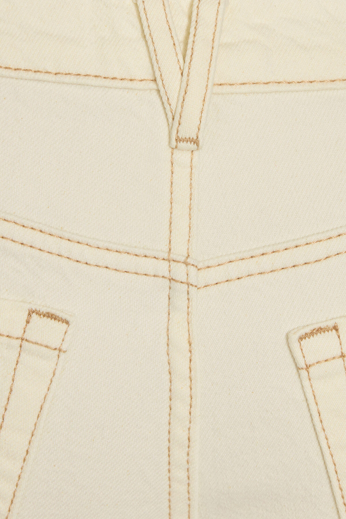 100096947_07S_alt3_1920x2880