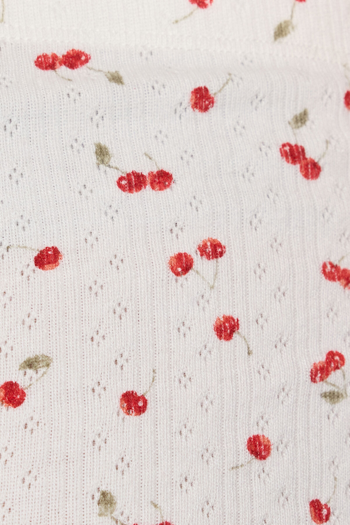 100098374_8CN_alt5_1920x2880