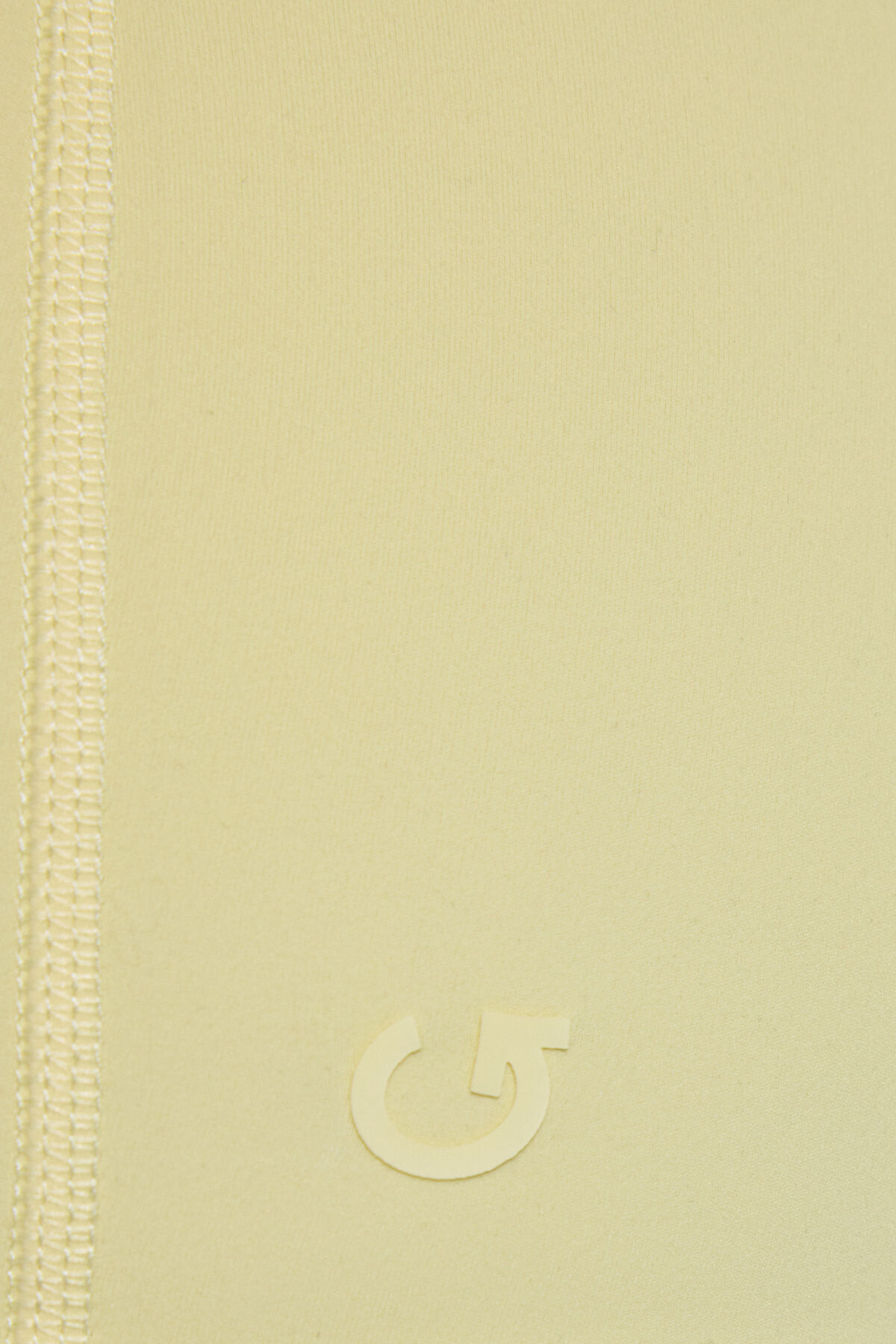 100098785_1MM_alt5_1920x2880