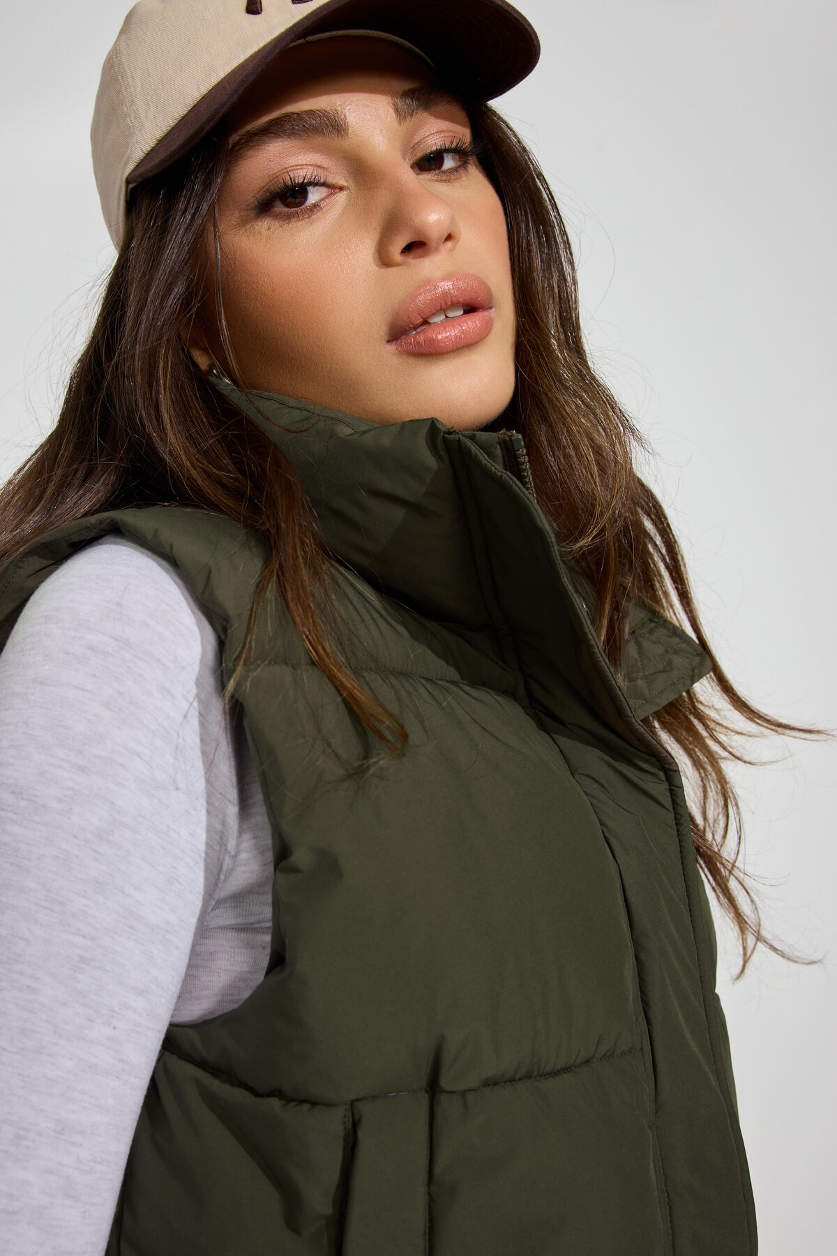 100099012_3A7_alt3_1920x2880