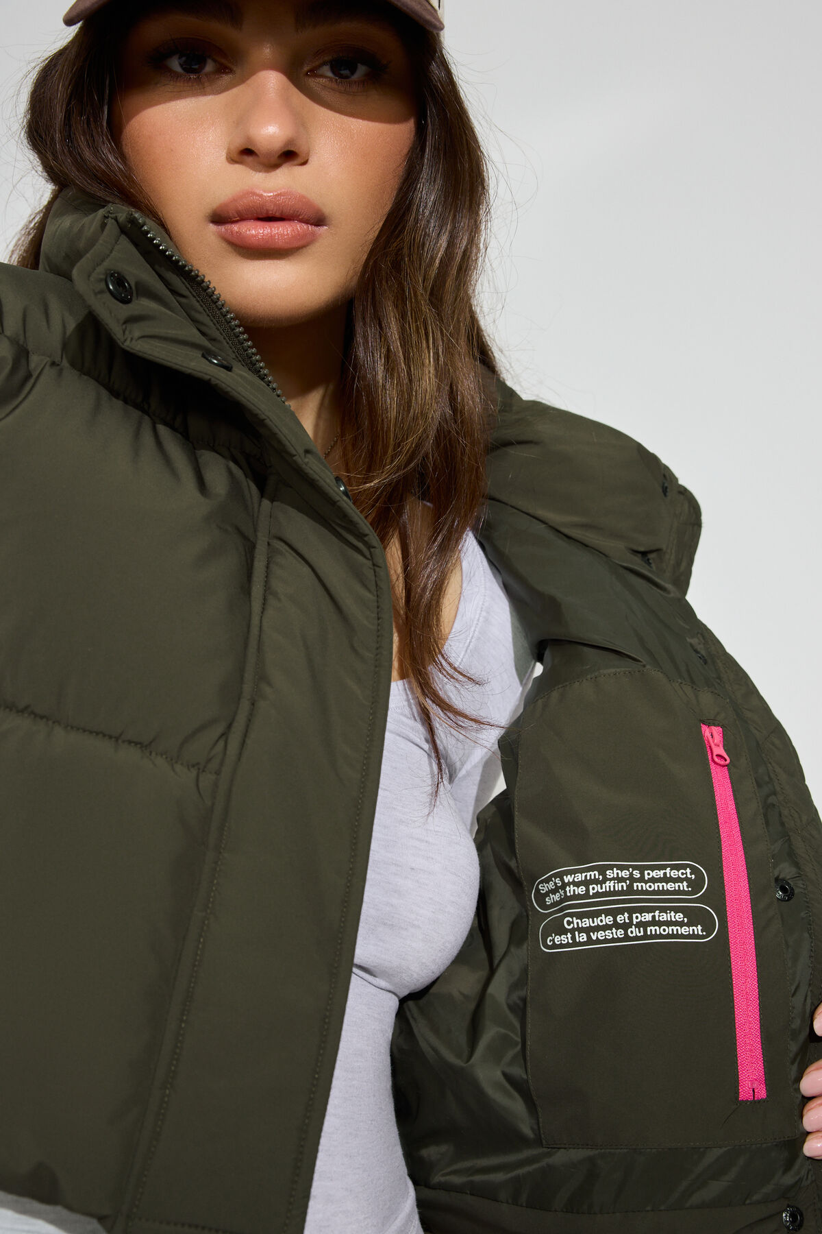 100099012_3A7_alt5_1920x2880