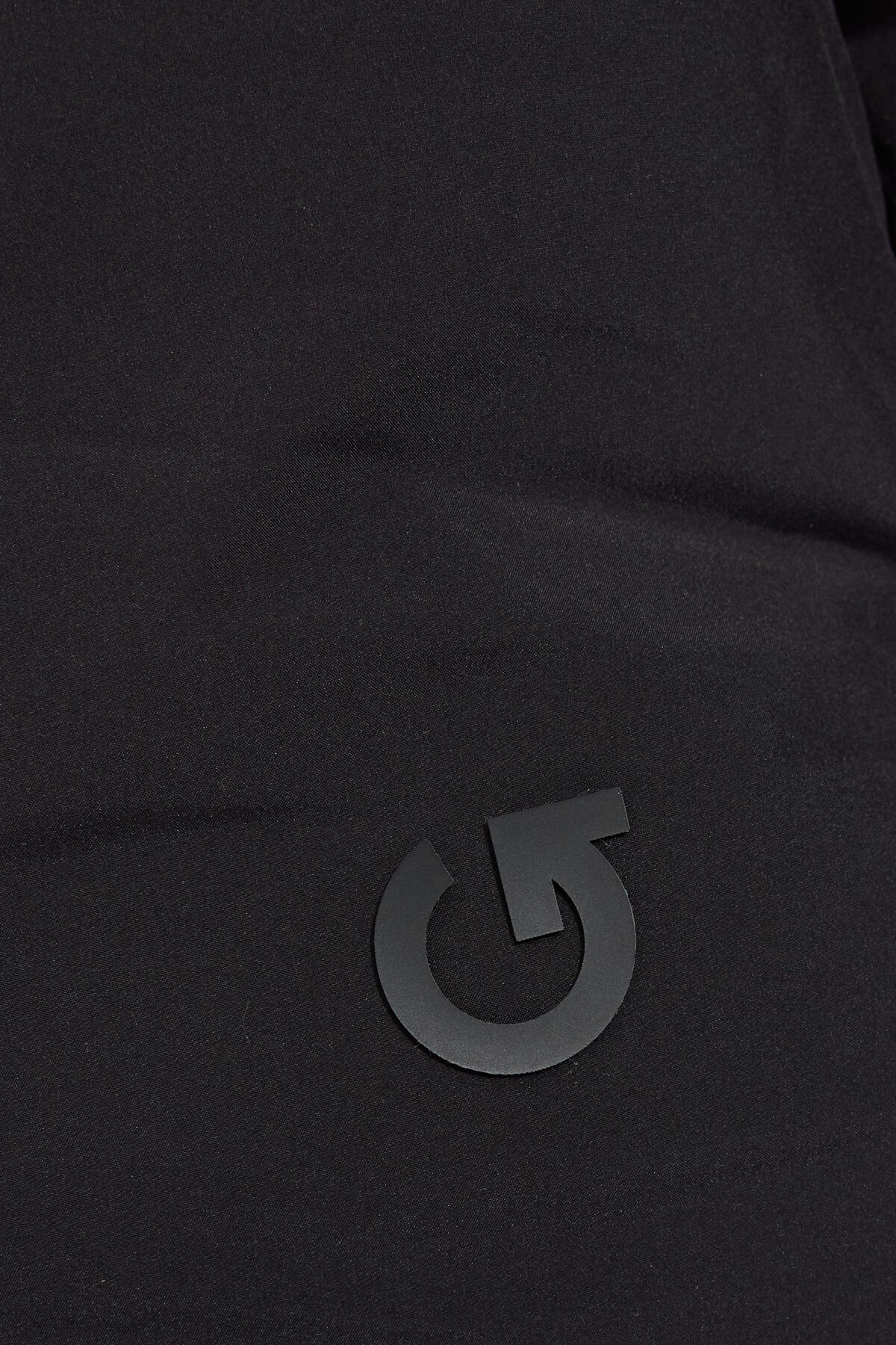 100099019_06V_alt4_1920x2880-60