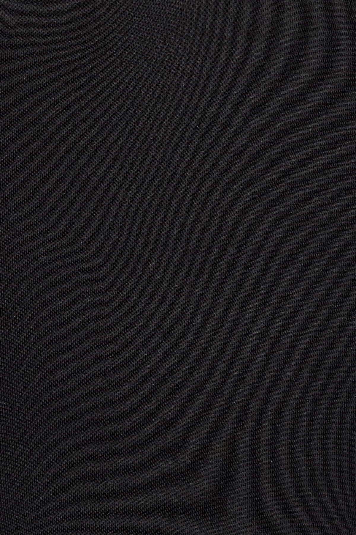 100099907_06V_alt3_1920x2880