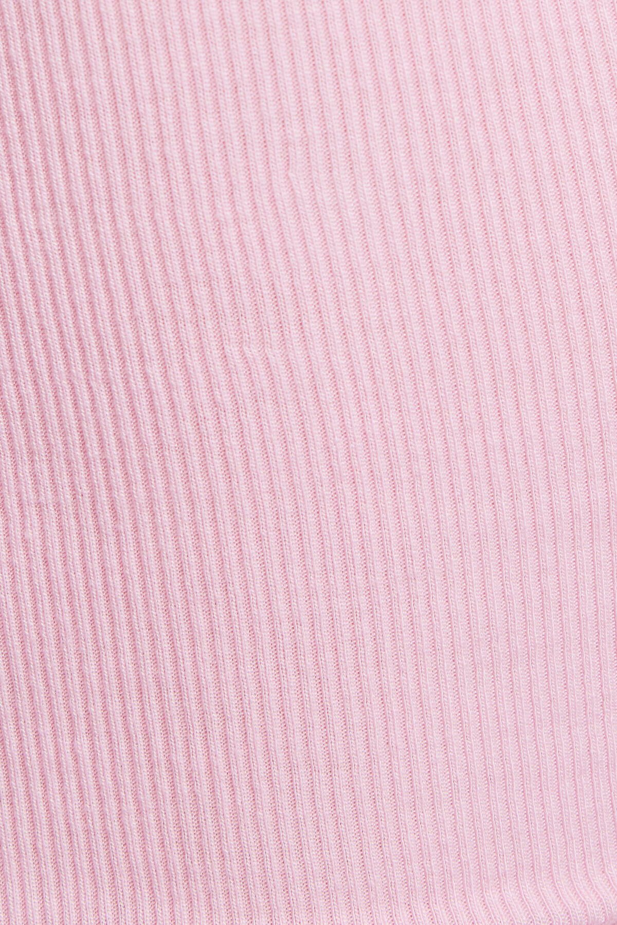 100100050_00P_alt3_1920x2880-3