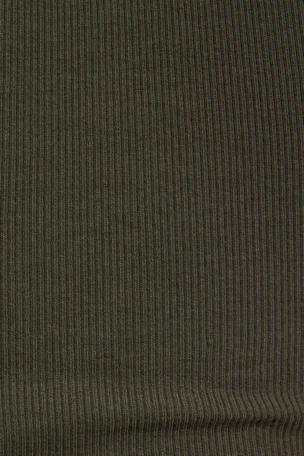 100100898_8AI_alt4_1920x2880