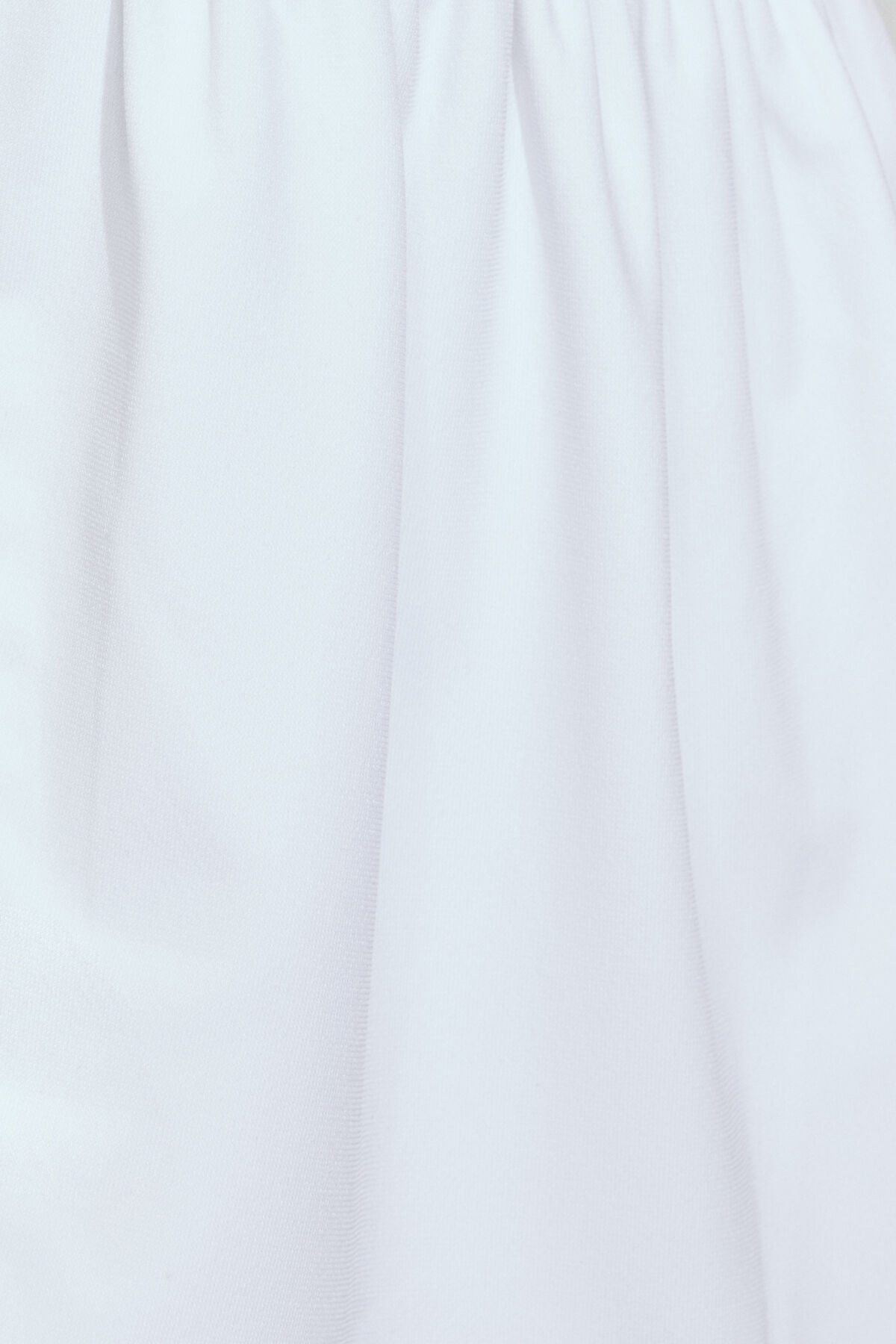 100101592_04N_alt3_1920x2880