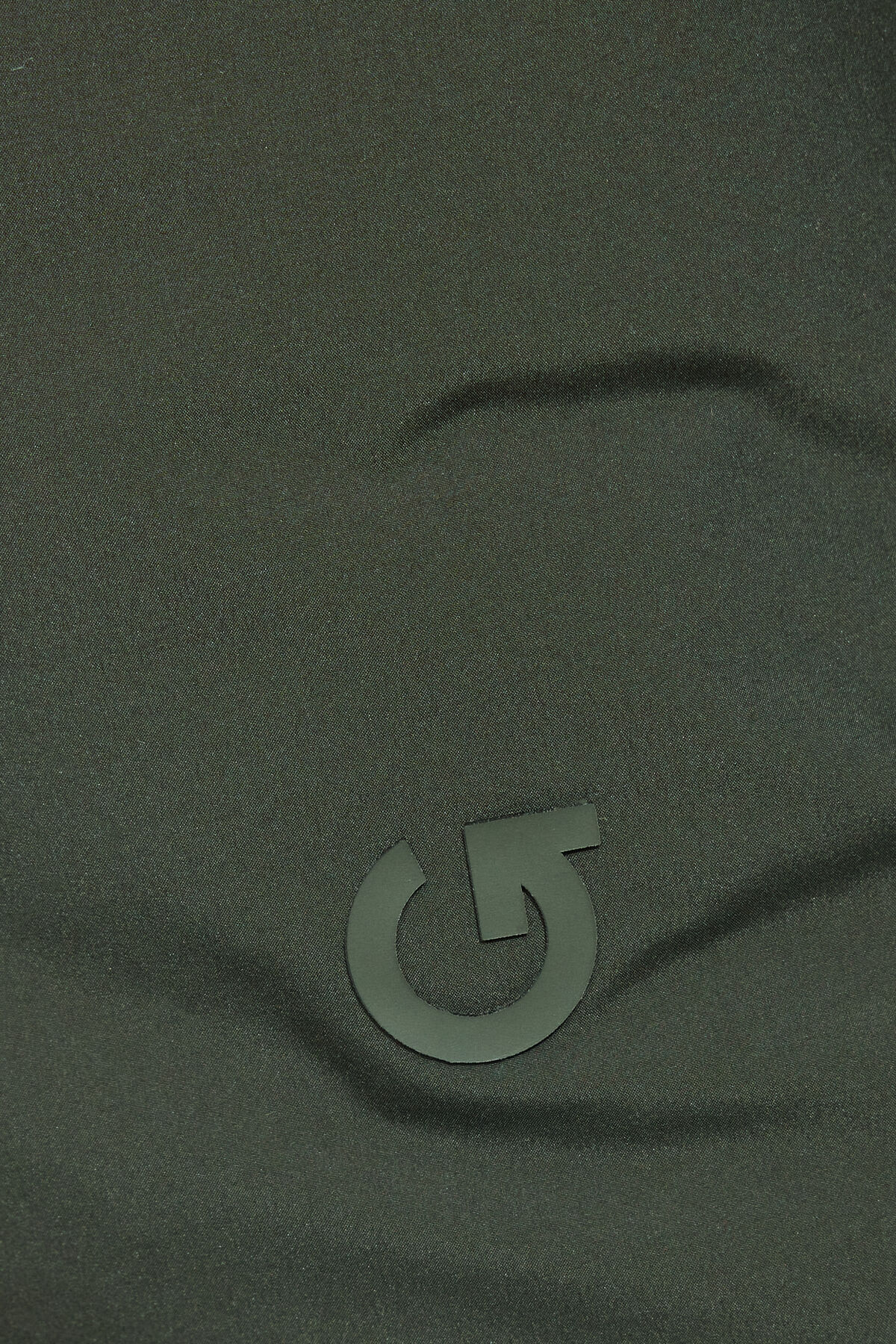 100102487_0US_alt3_1920x2880-1