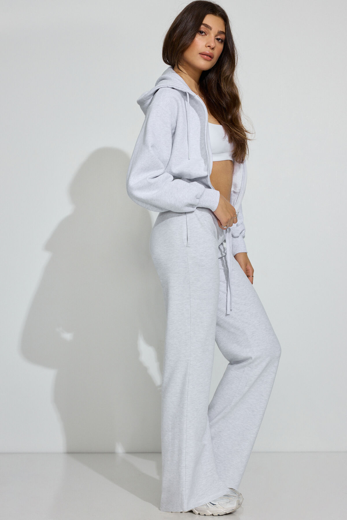 100102968_18X_1920x2880-6